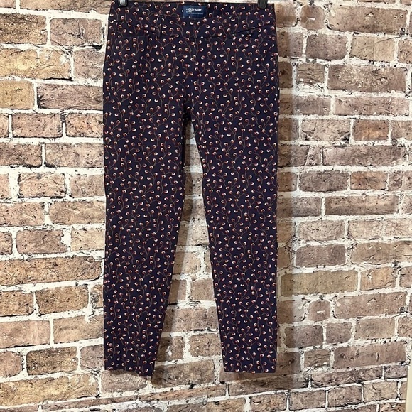Old Navy‎ Pixie Pants - Picture 6 of 6